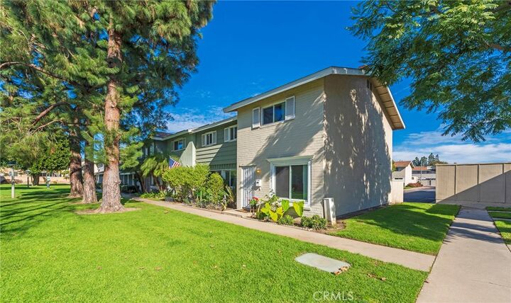 Property Photo: 19795 Claremont Ln CA 92646