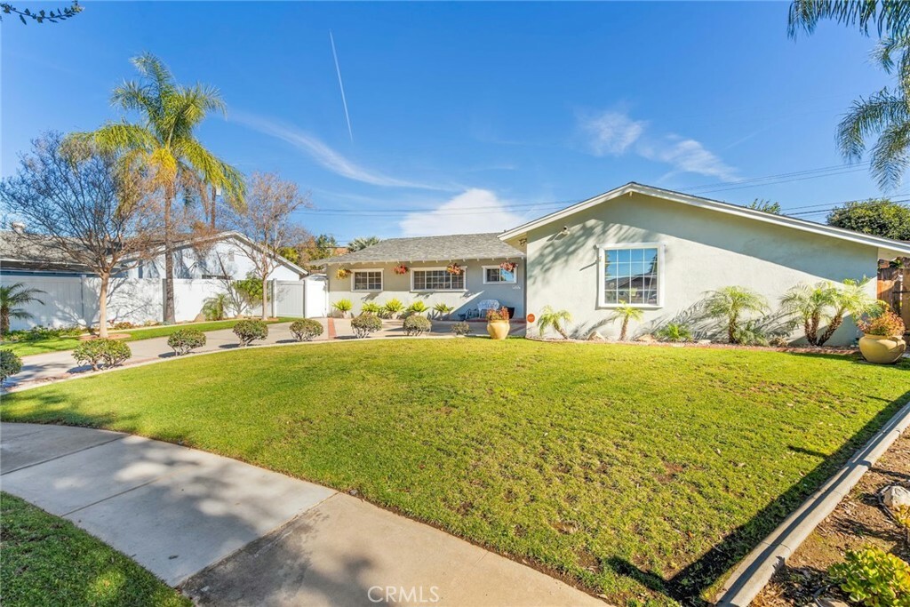 Property Photo:  614 Cardinal Lane  CA 92374 
