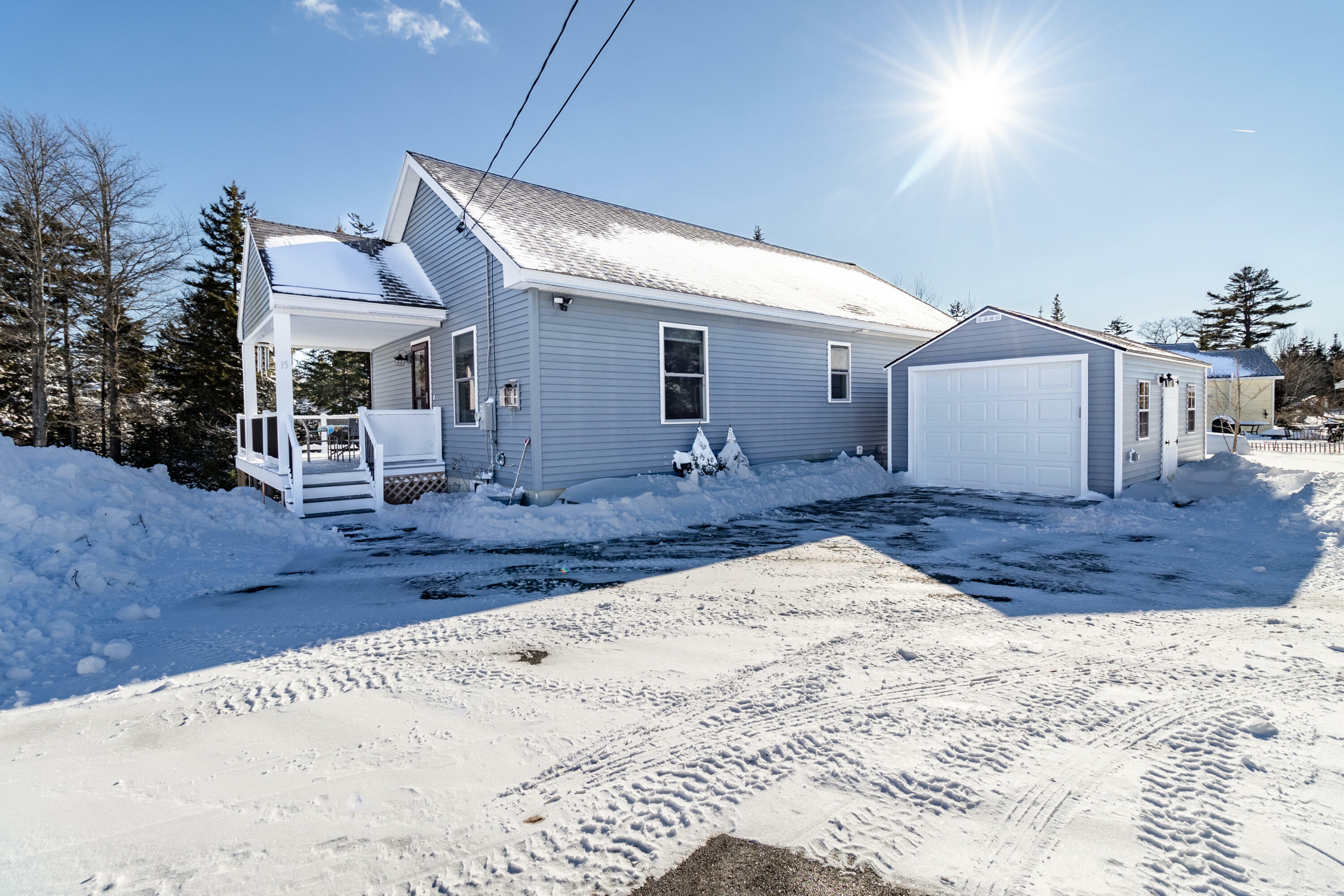 Property Photo: 15 Benaquist Way ME 04079