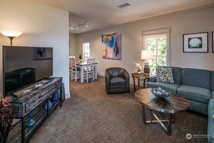 Property Photo:  623  Morris Street B 2  WA 98257 