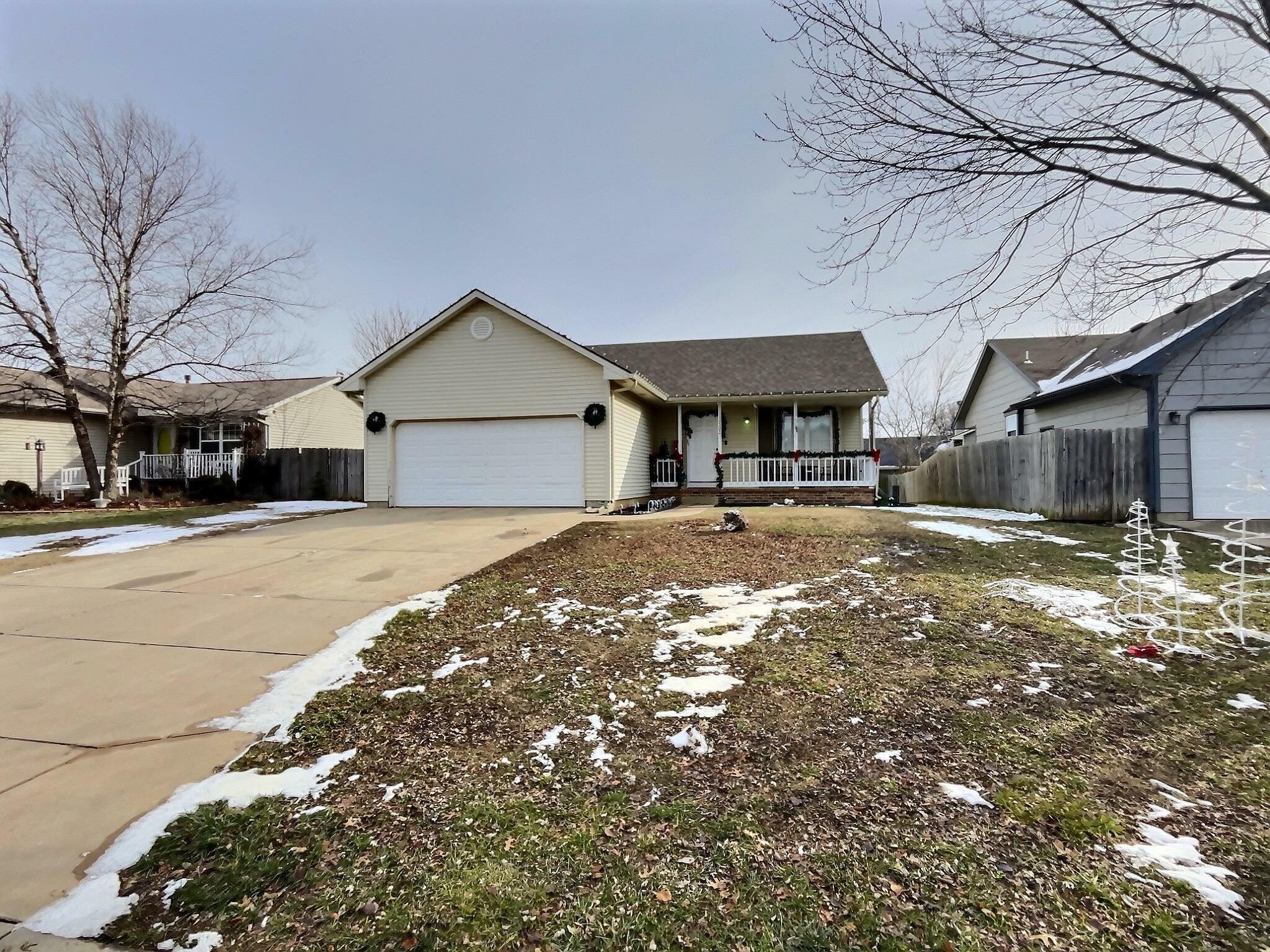 Property Photo:  2502 Danbury Rd  KS 67010 