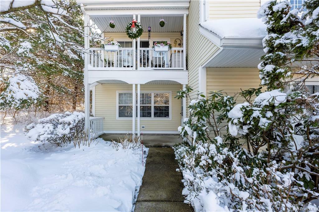 Property Photo:  54 Durham Court  NY 12524 