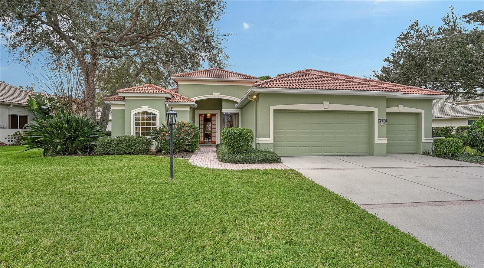 Property Photo:  4888 Carrington Circle  FL 34243 