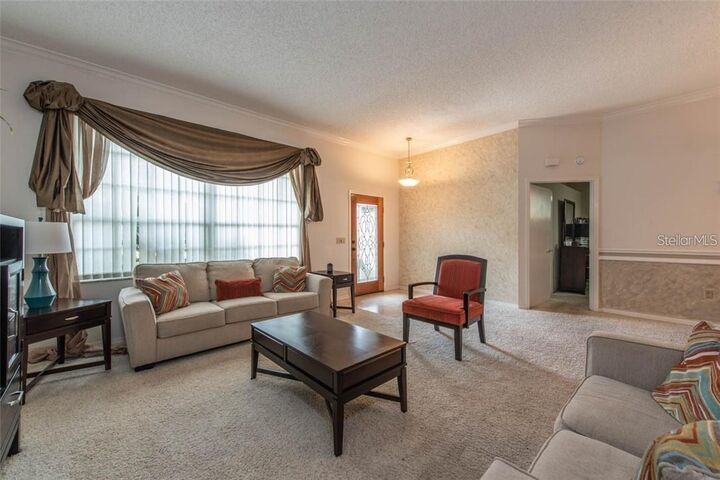 Property Photo: 2006 Dumont Drive FL 33596