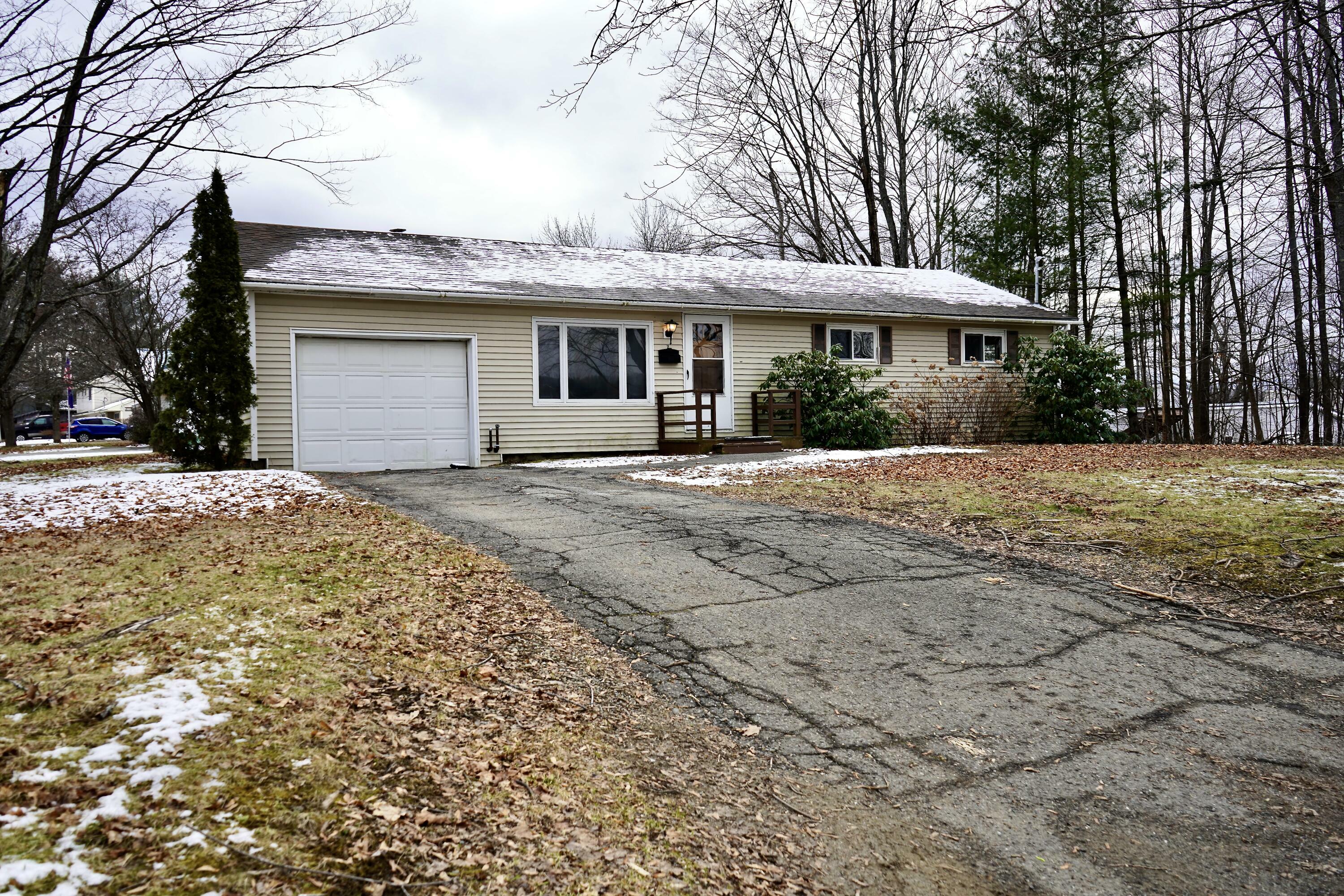 Property Photo: 7 North Street ME 04953