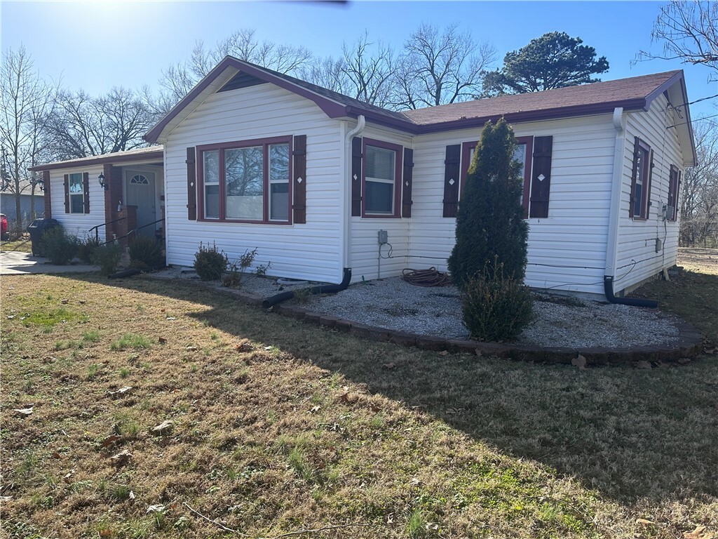 635 N E Street  Rogers AR 72756 photo