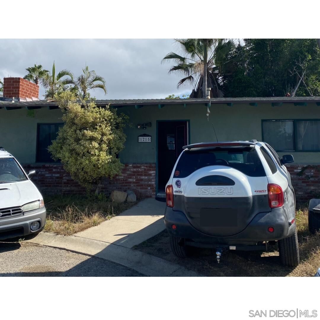 Property Photo: 1215 Munevar Ct CA 92007