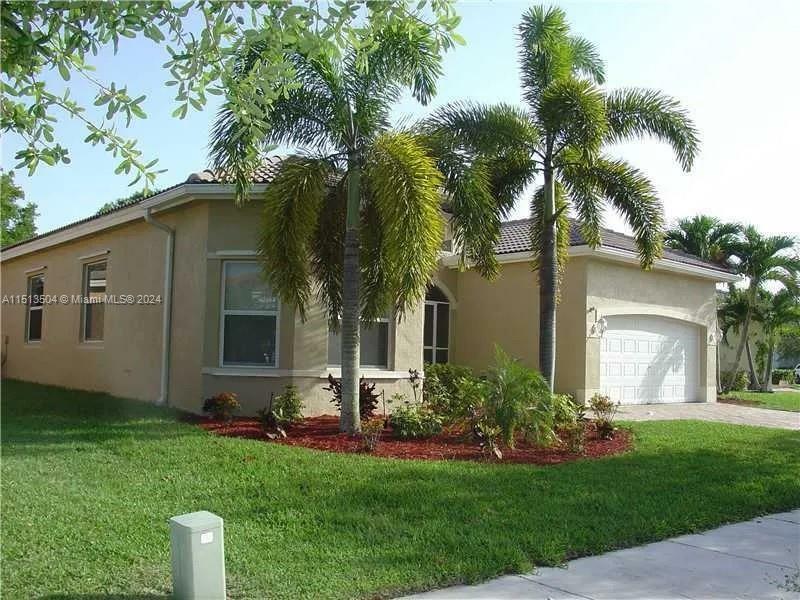 Property Photo:  1440 SE 22nd Ln  FL 33035 