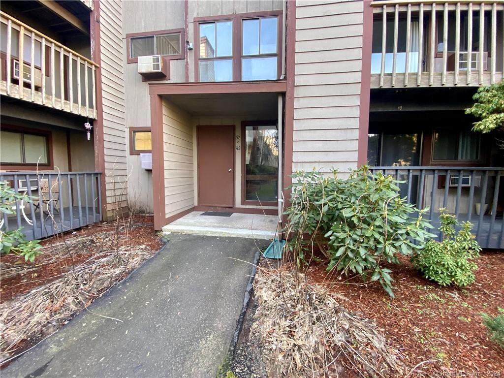 Property Photo:  130 Coe Avenue 41  CT 06512 