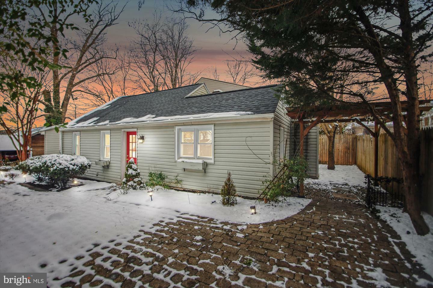 Property Photo:  680 Shore Road  MD 21146 