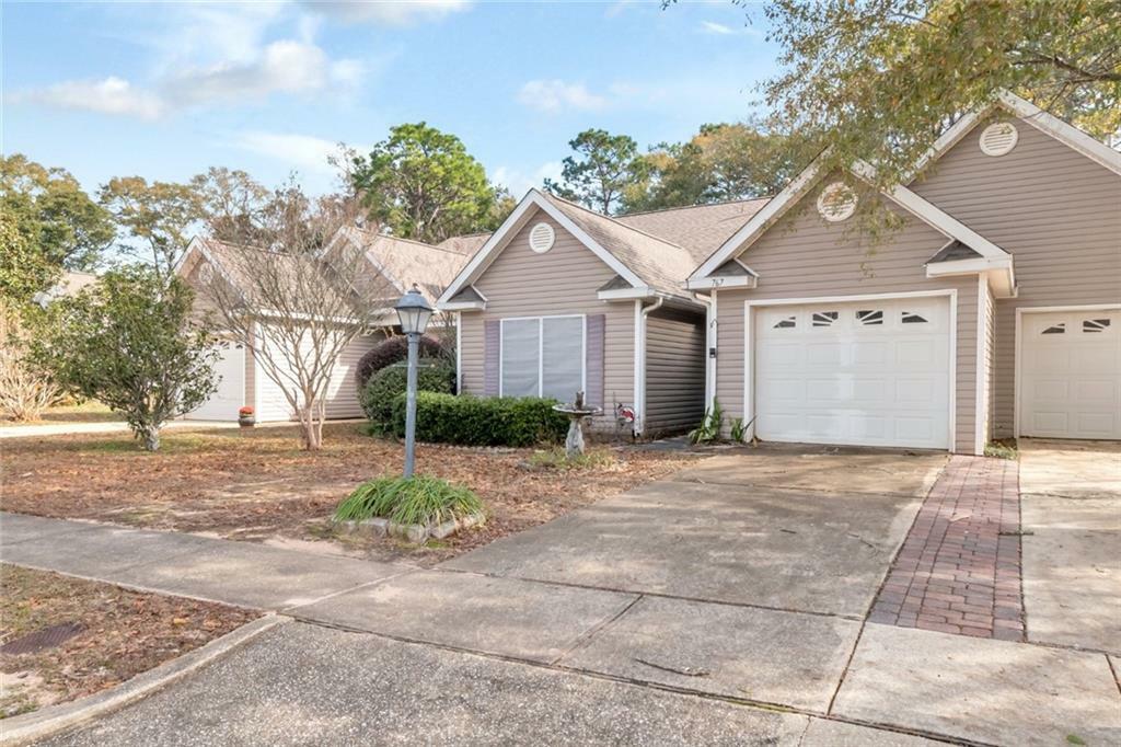 Property Photo:  767 Willow Springs Drive  AL 36695 