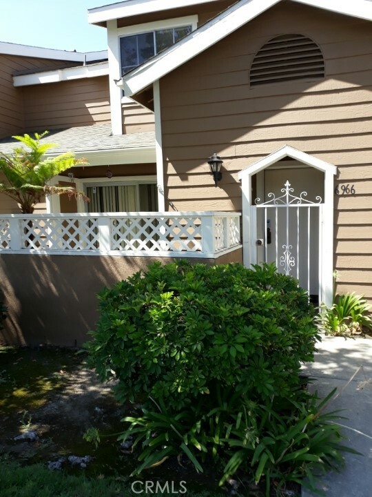 Property Photo:  6966 Agra Street  CA 90040 