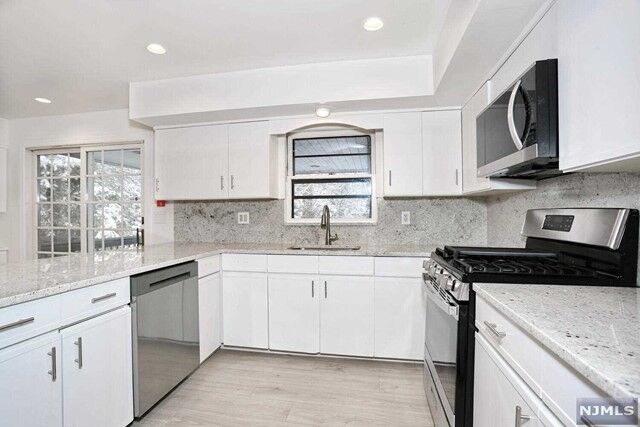 Property Photo:  10 Truman Court  NJ 07624 