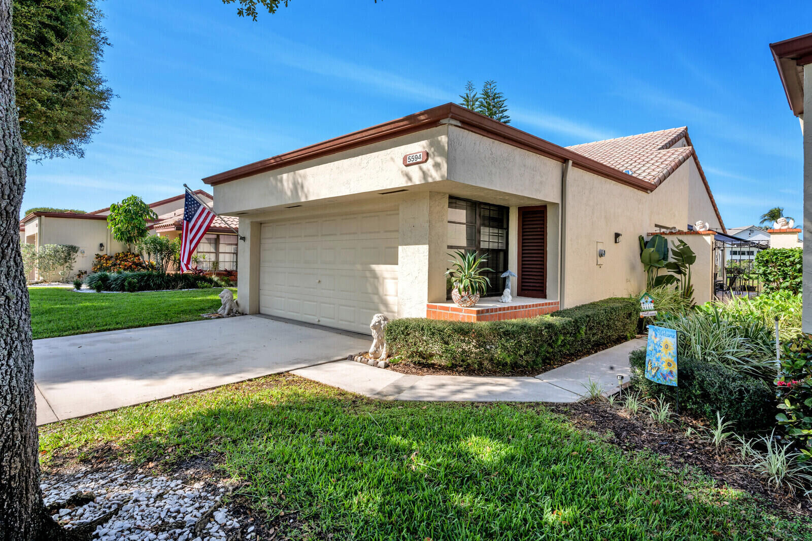 Property Photo:  5594 Kiowa Circle  FL 33437 