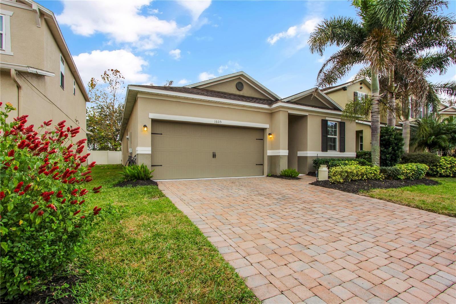 Property Photo:  1605 Sapphire Star Drive  FL 32765 