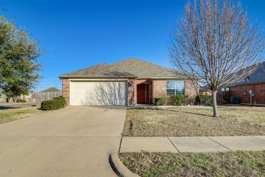 Property Photo:  2000 Jessica Way  TX 75189 