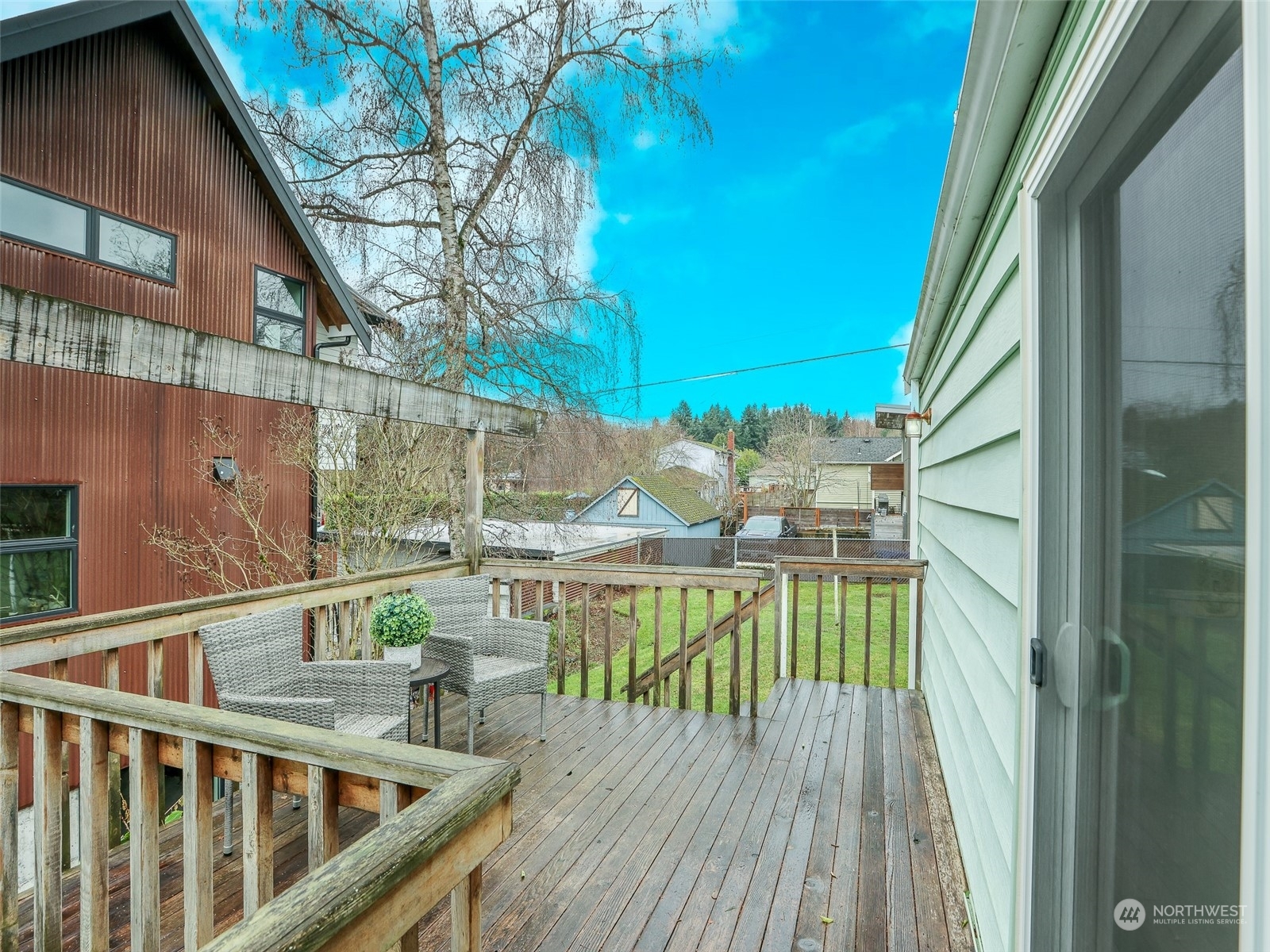 Property Photo:  4007 33rd Avenue W  WA 98199 