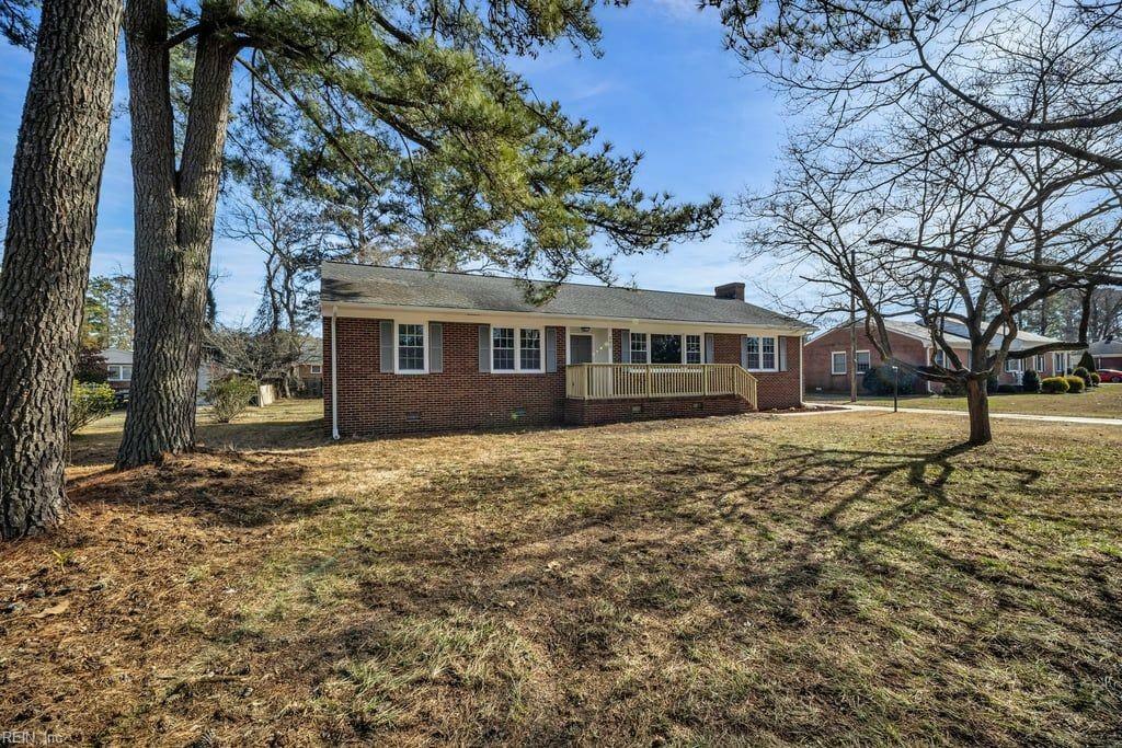 Property Photo:  302 Jordan Drive  VA 23430 