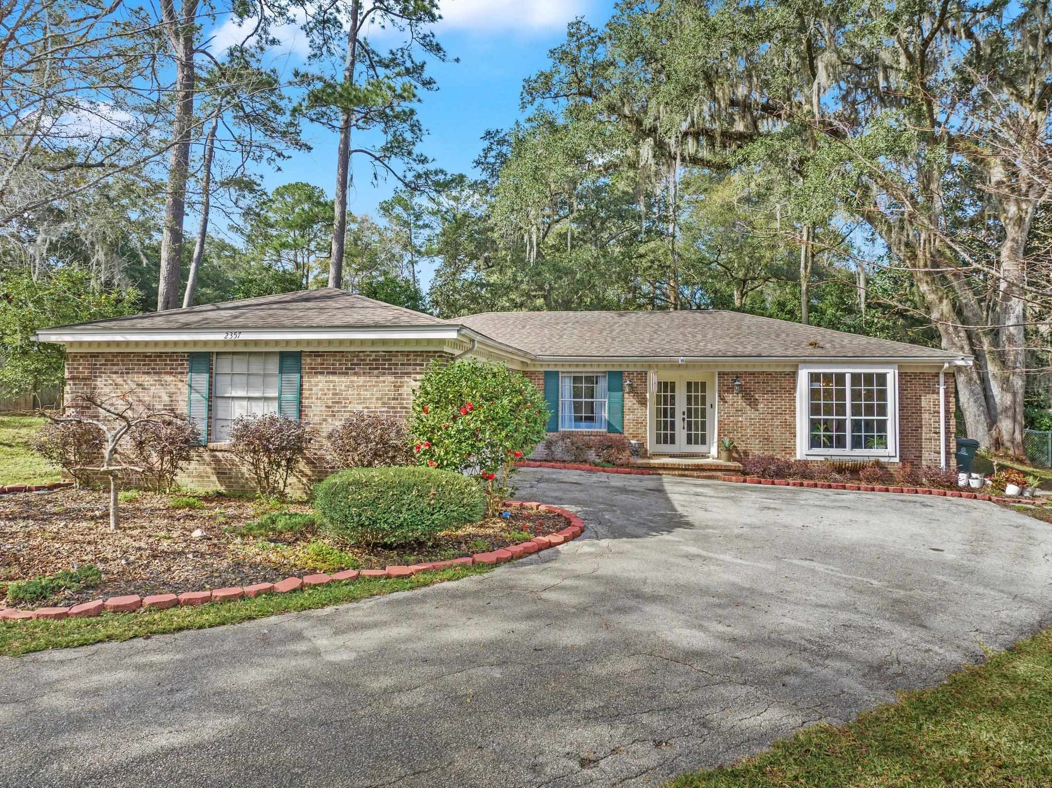 2357 Hampshire Way  Tallahassee FL 32309 photo