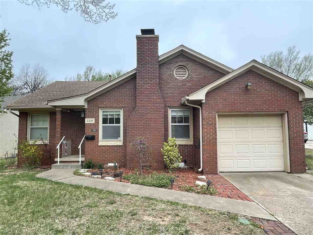 Property Photo:  224 Virginia  OK 74601 