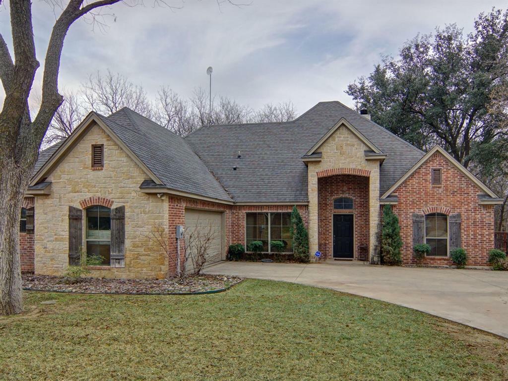 Property Photo:  116 Lisa Leigh Court  TX 76087 