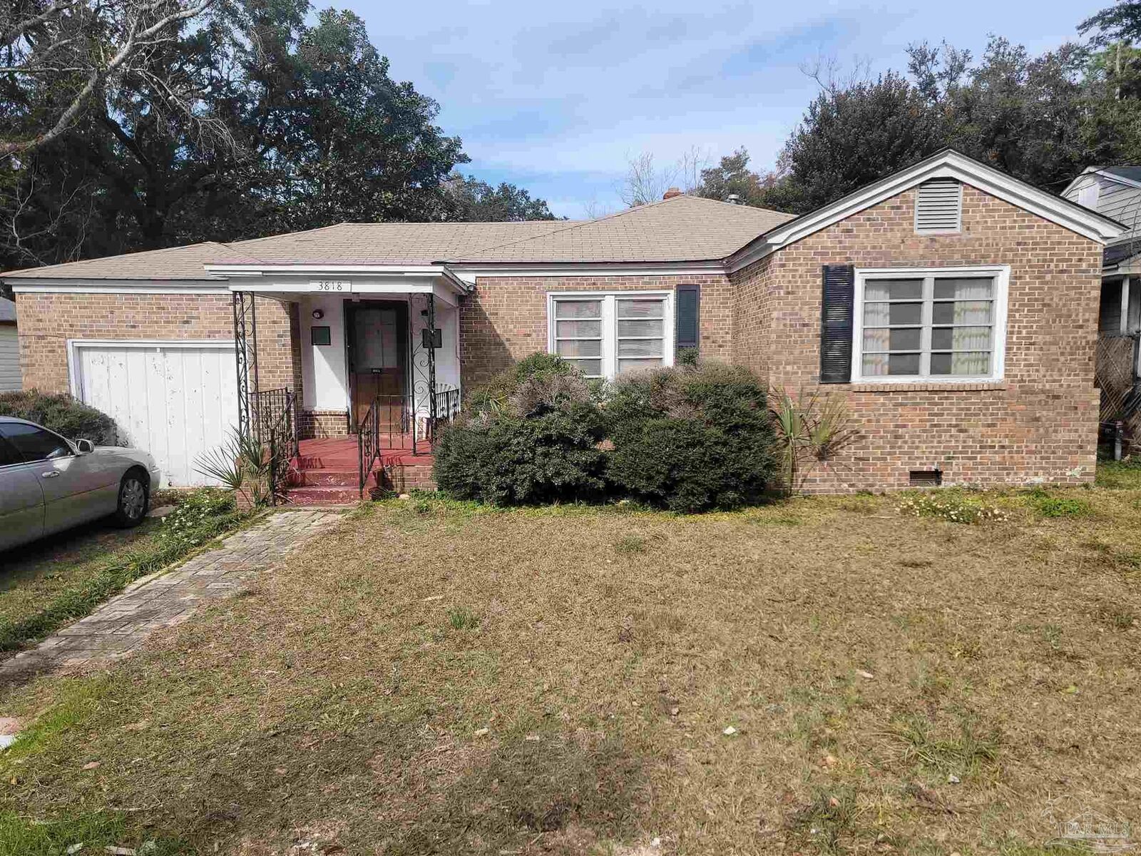 Property Photo: 3818 W Lloyd St FL 32505