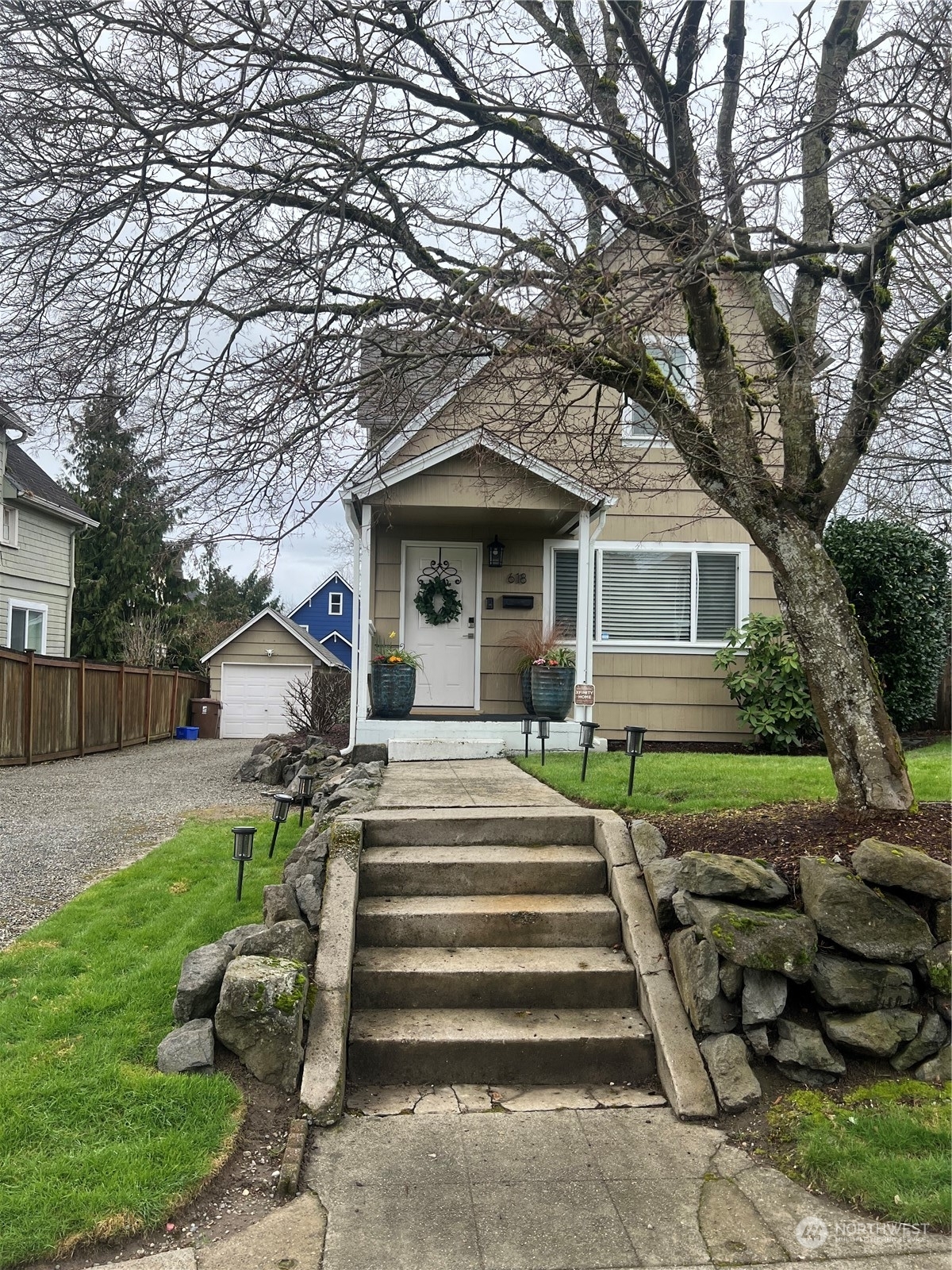 Property Photo:  618 S State Street  WA 98405 