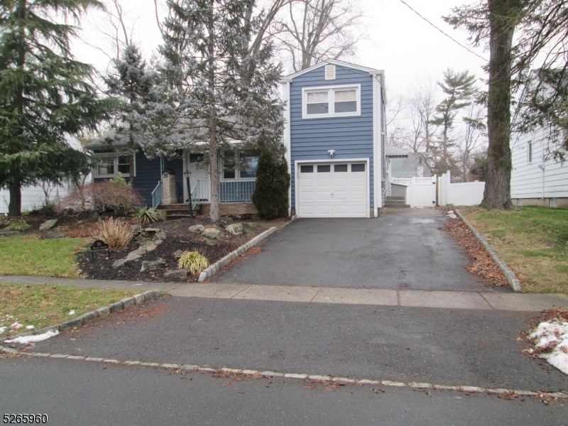 Property Photo:  38 Kipling Ave  NJ 07081 