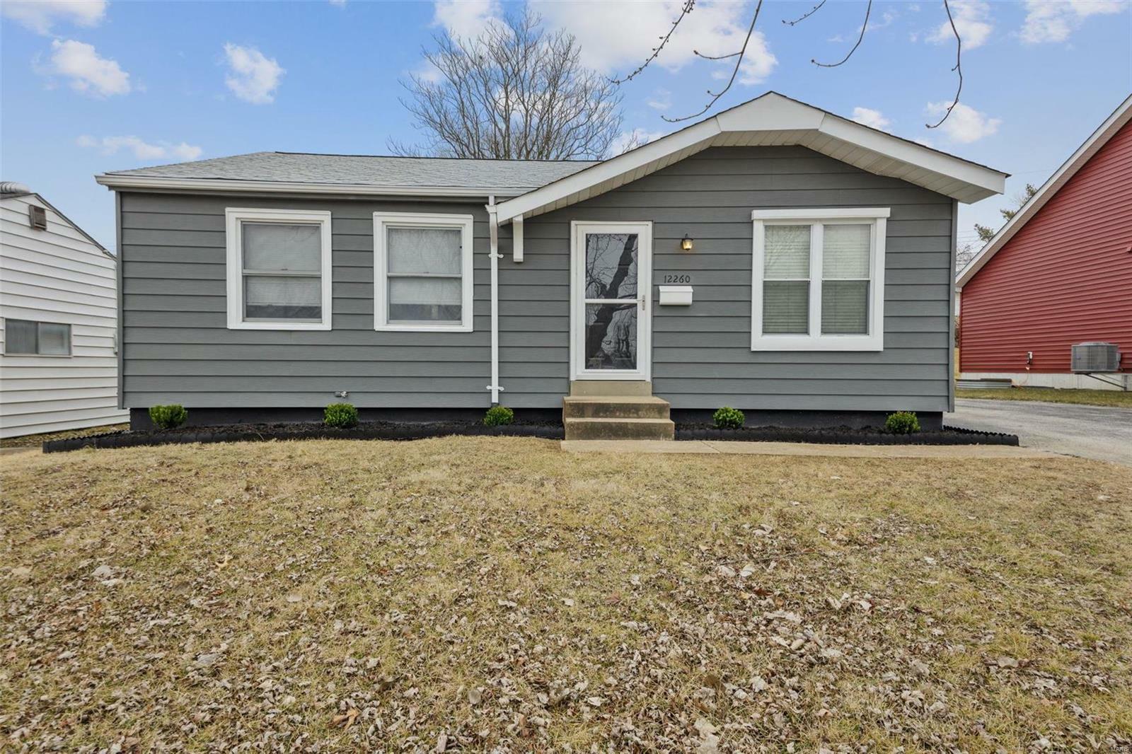 Property Photo: 12260 Fleetwood Place MO 63043
