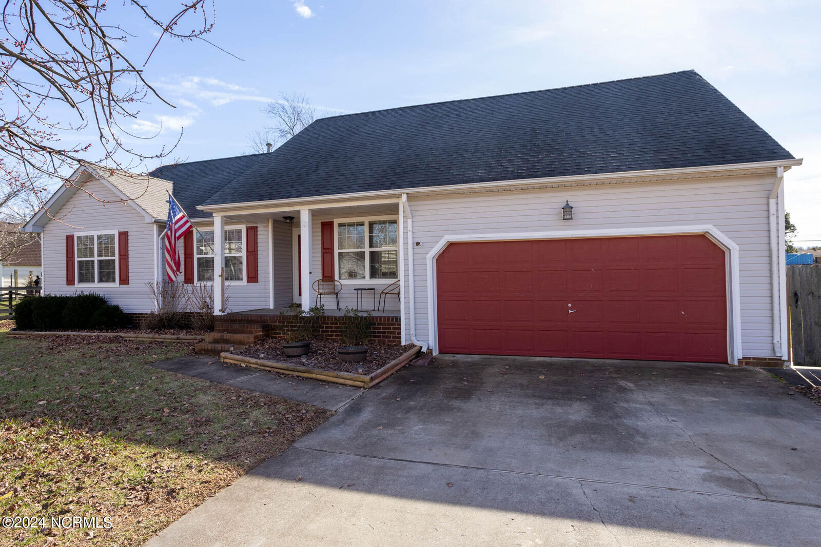 Property Photo: 138 Kings Way NC 27958