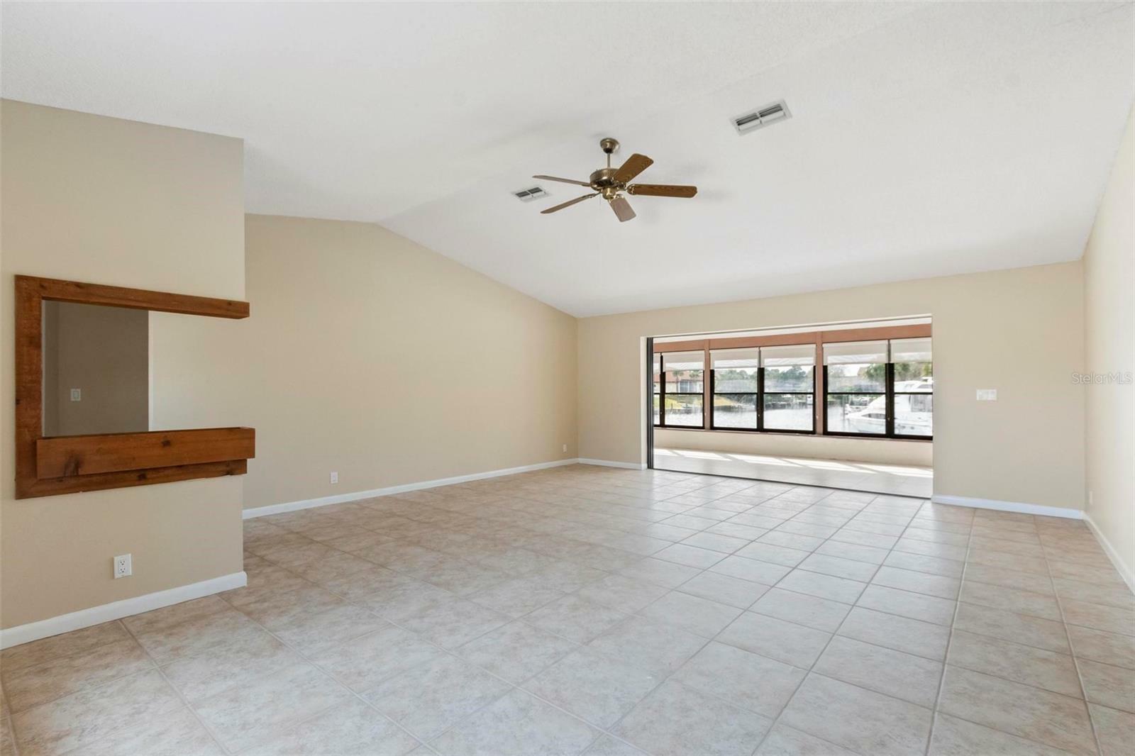 Property Photo:  13 Cottonwood Court  FL 32137 