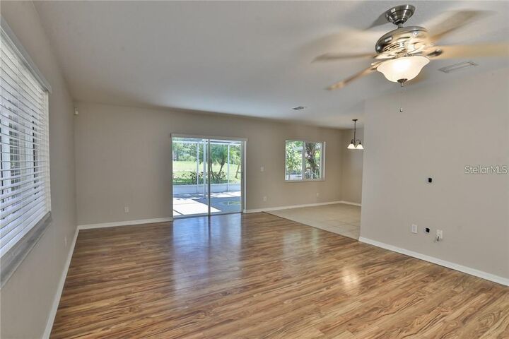 Property Photo:  13024 Fennway Ridge Drive  FL 33579 