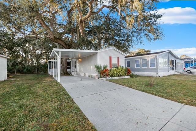 Property Photo:  34120 Estates Lane  FL 33543 