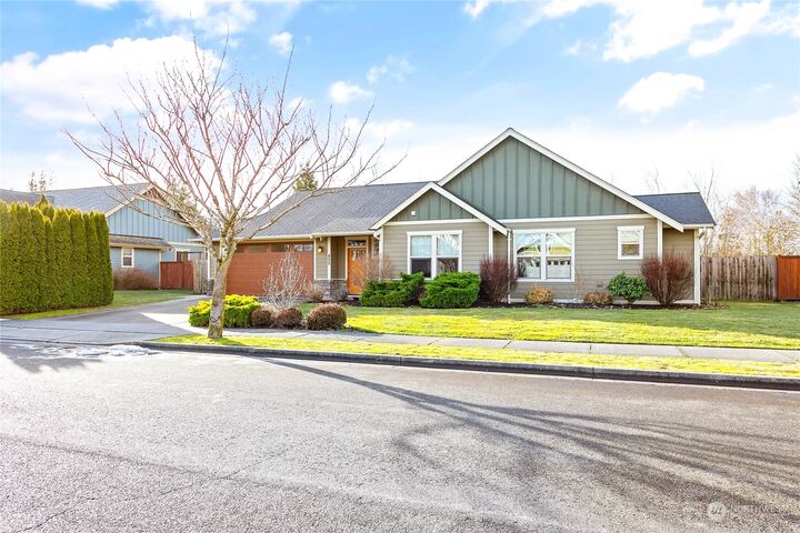 Property Photo: 855 Hemlock Court WA 98264