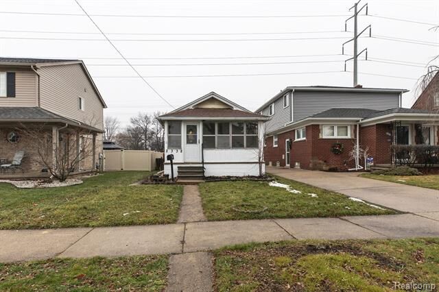 Property Photo: 2338 9th MI 48192