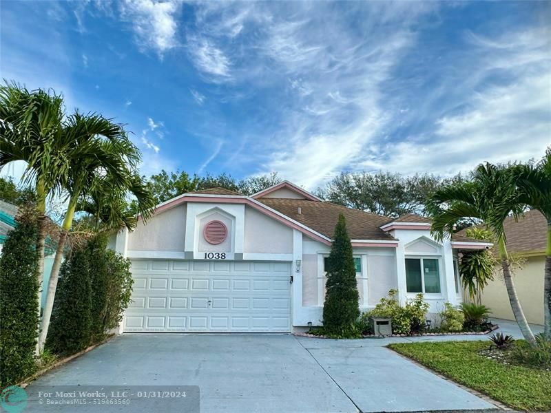 Property Photo:  1038 W Jasmine Ln  FL 33068 