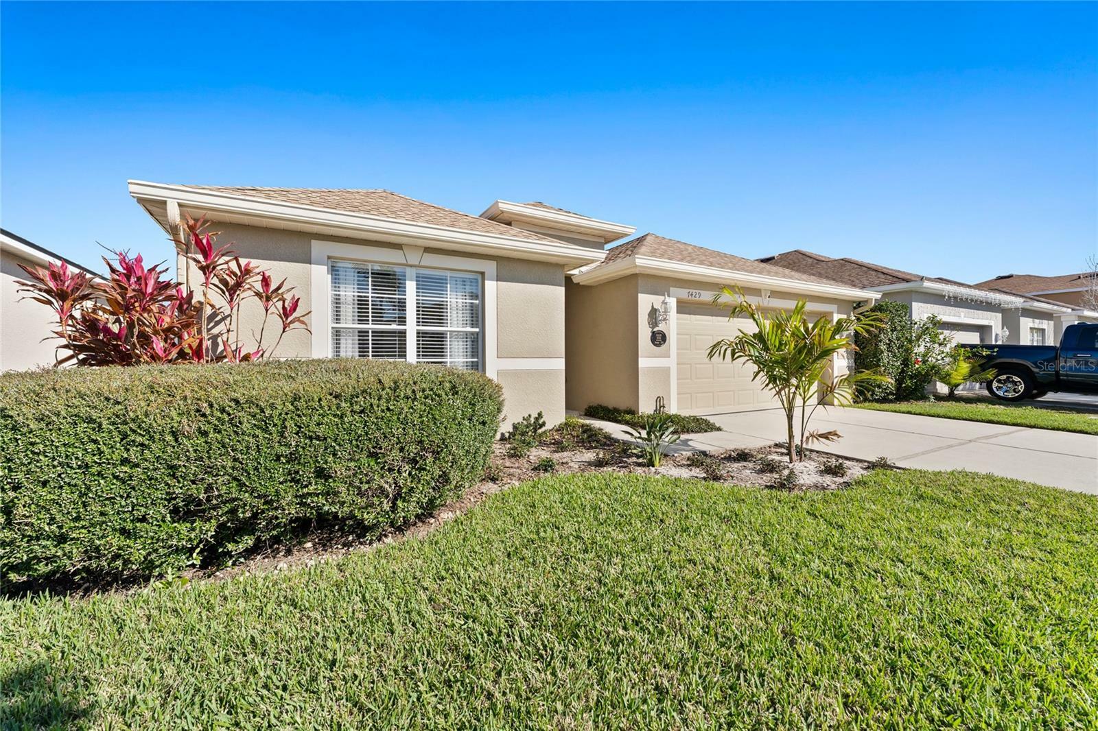 Property Photo:  7429 Dragon Fly Loop  FL 33534 