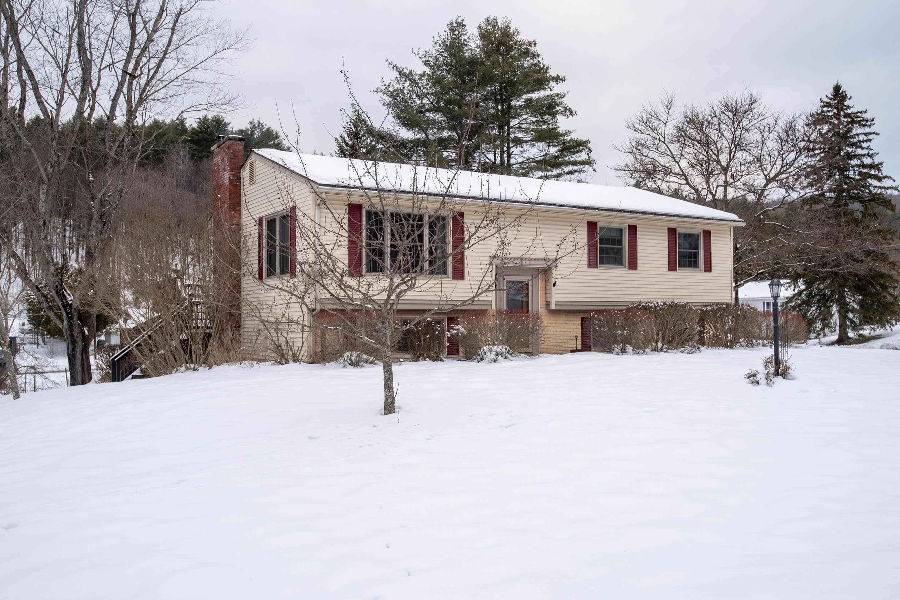 Property Photo: 16 Greenfield Terrace VT 05602