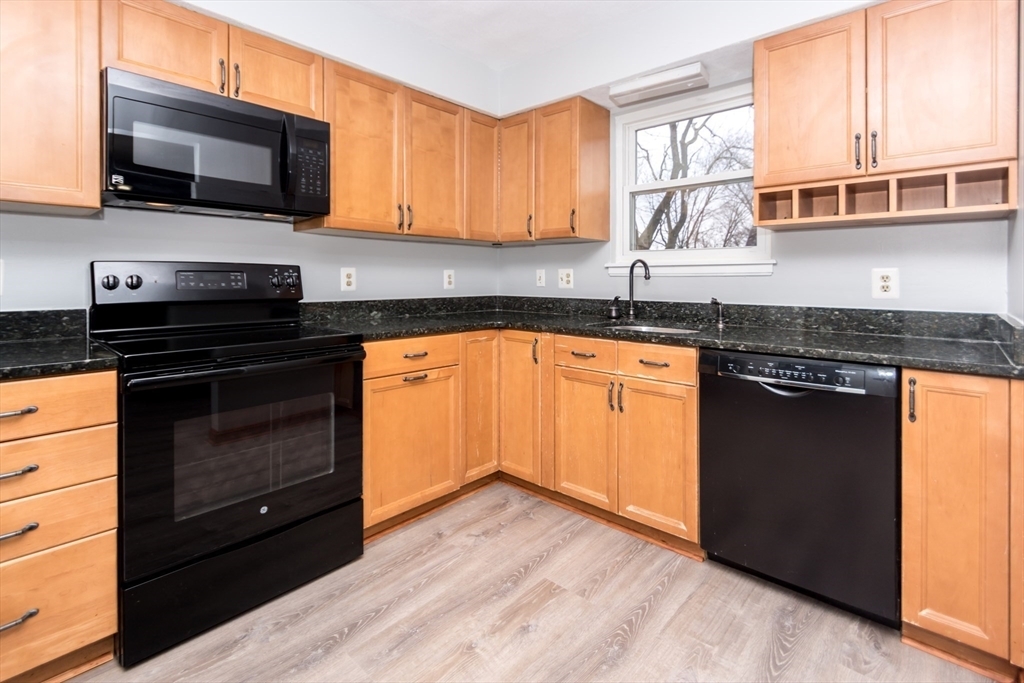 Property Photo: 186 Charles Street 4 MA 02453