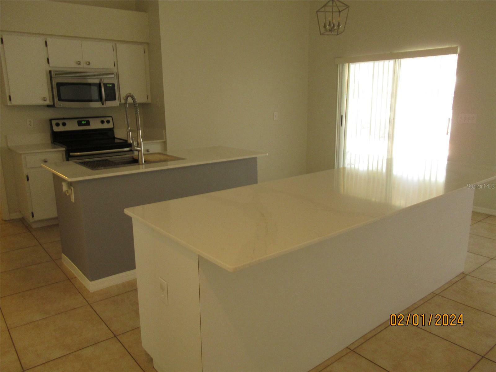 Property Photo:  2314 Kenwick Drive  FL 33596 