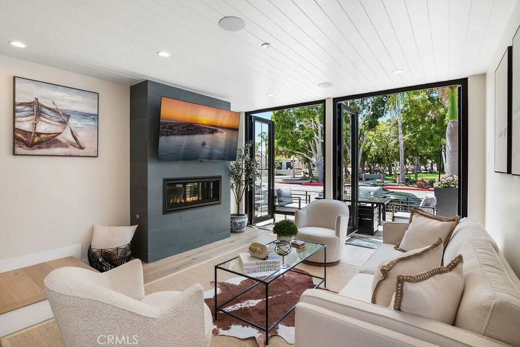 Property Photo: 326 L Street CA 92661