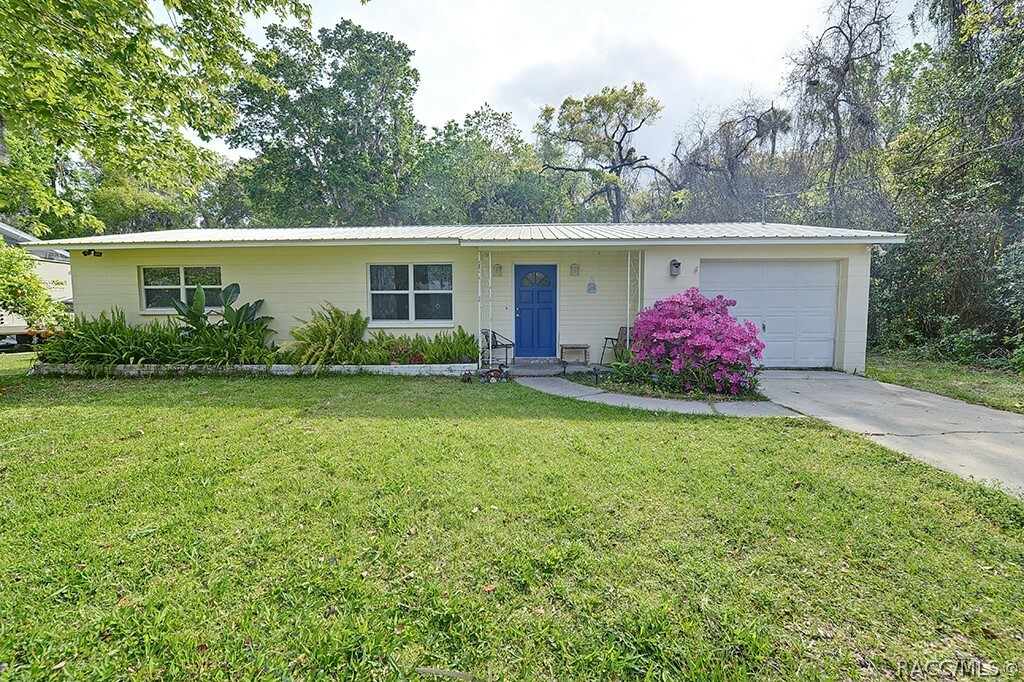 3749 N Hiawatha Terrace  Crystal River FL 34428 photo