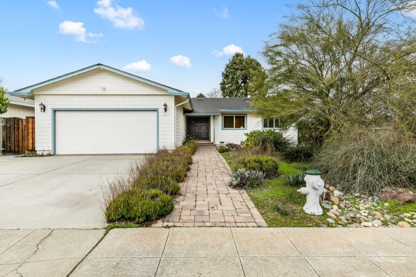 Property Photo:  1067 Marigold Court  CA 94086 