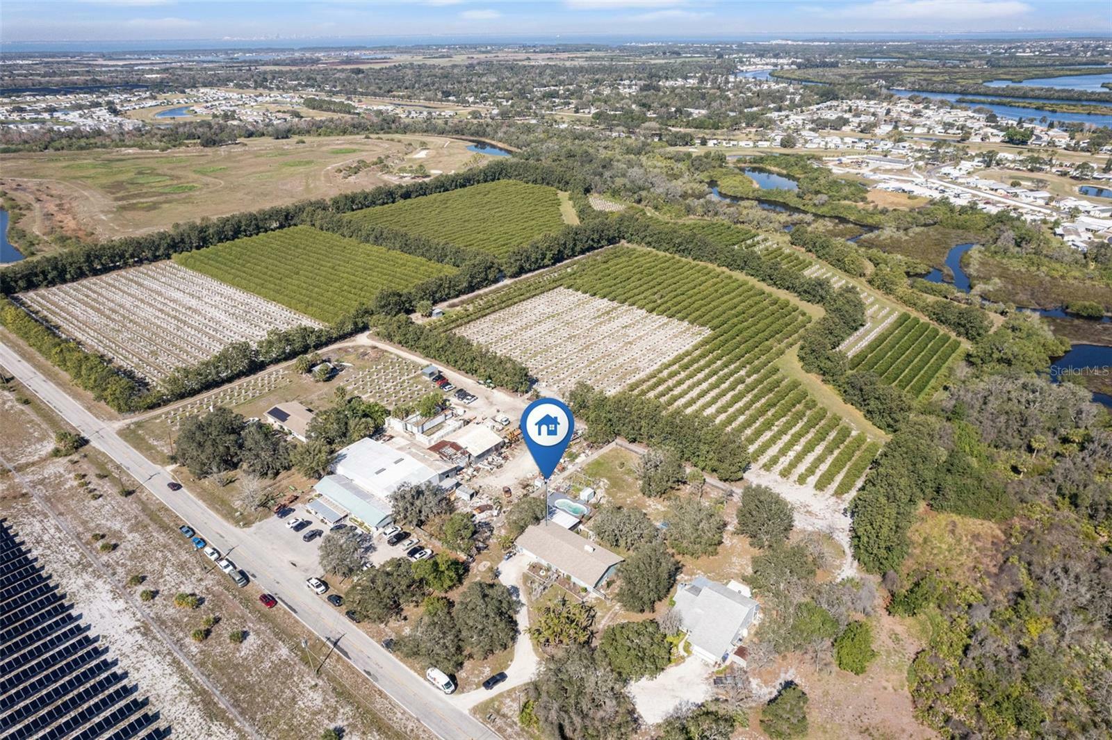 Property Photo: 1601 Stephens Road FL 33570