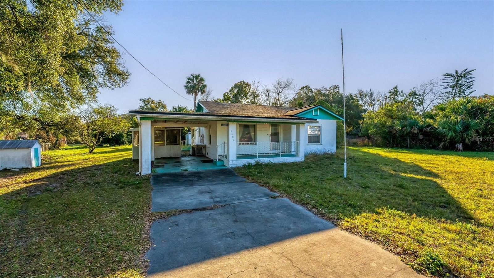 Property Photo:  1220 N Brassie Drive  FL 32708 