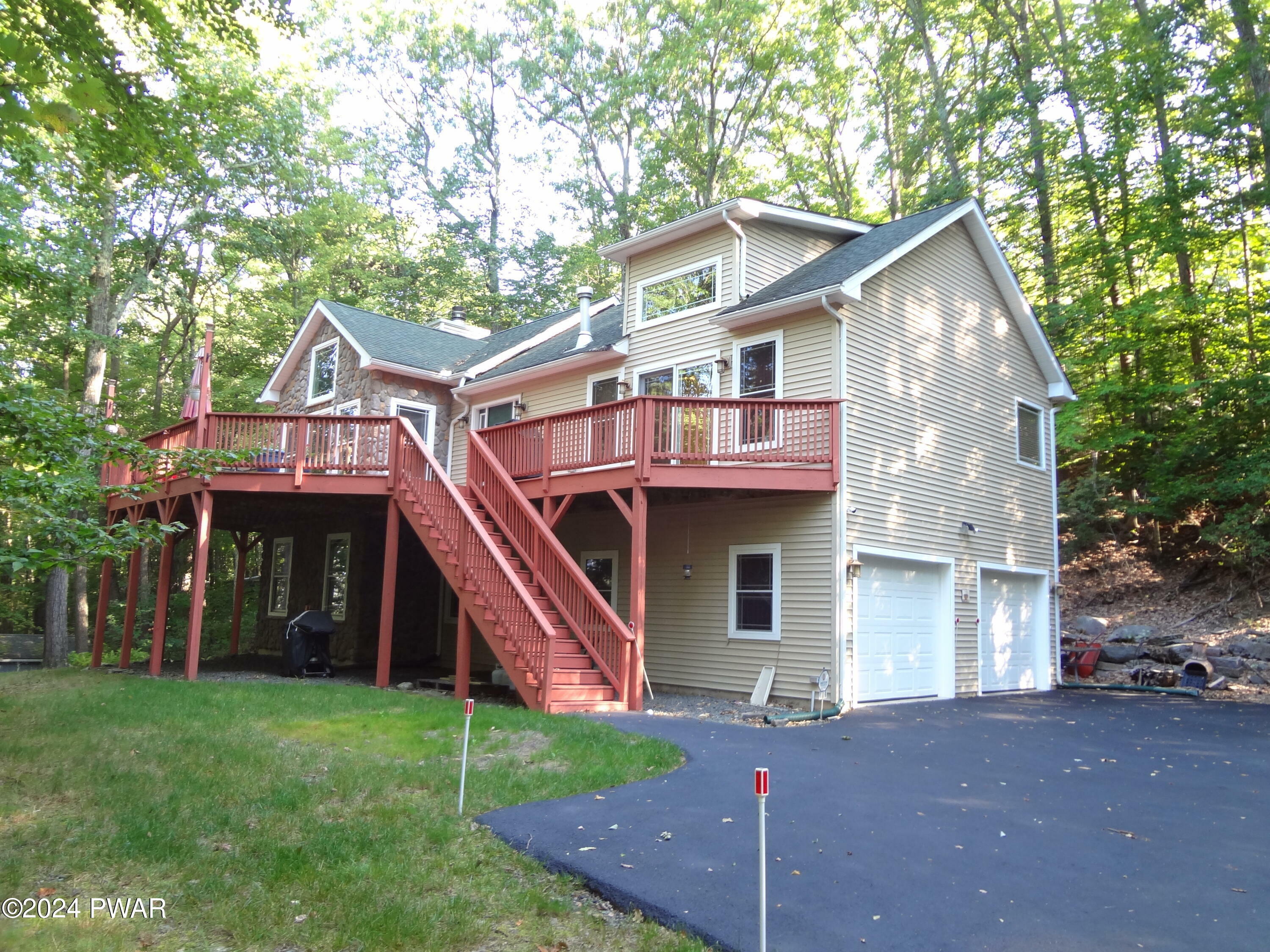 Property Photo:  108 Myrtlewood Lane  PA 18426 