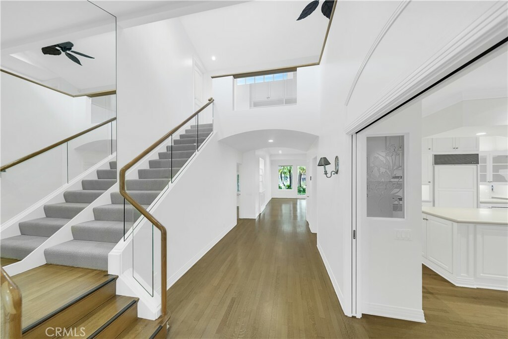 Property Photo: 7 Rue Fontaine CA 92660
