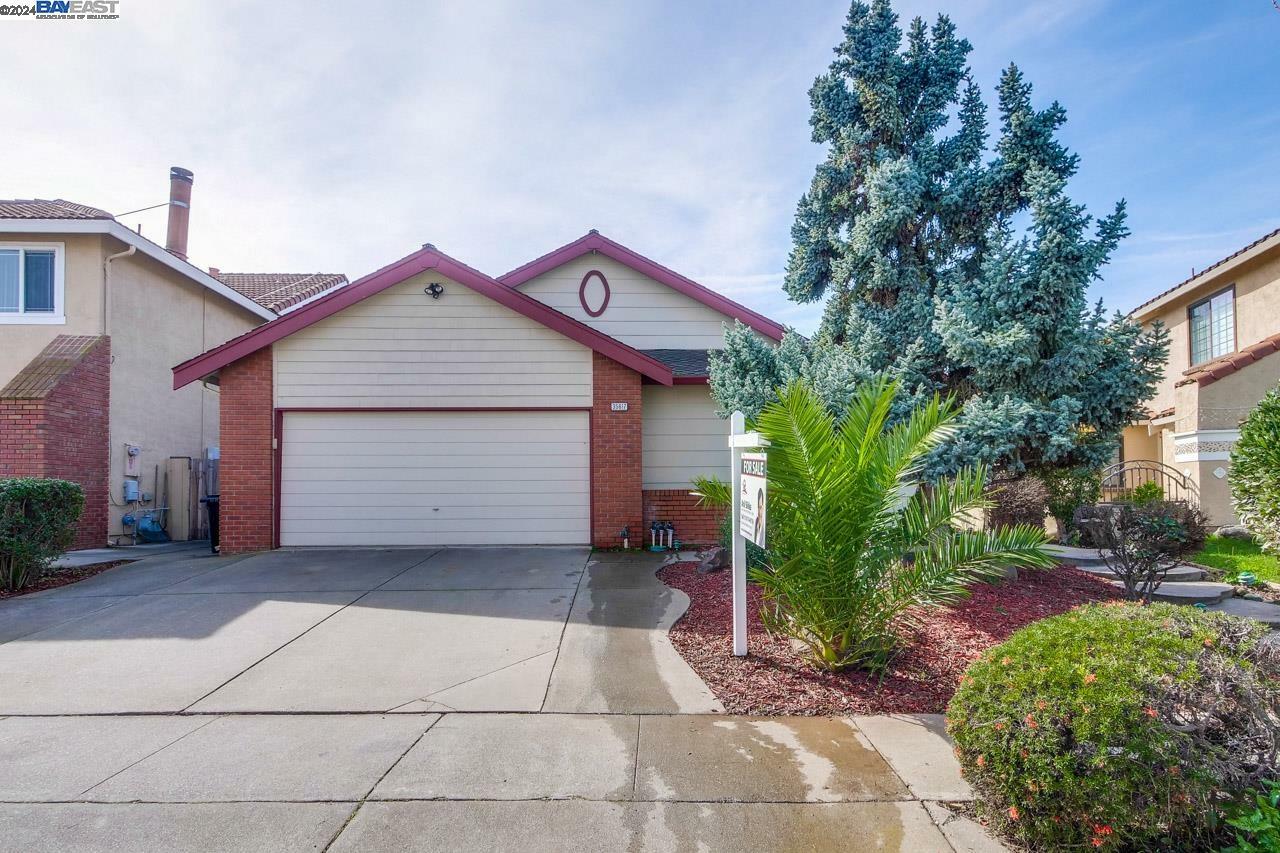 Property Photo: 35617 Gleason Ln CA 94536