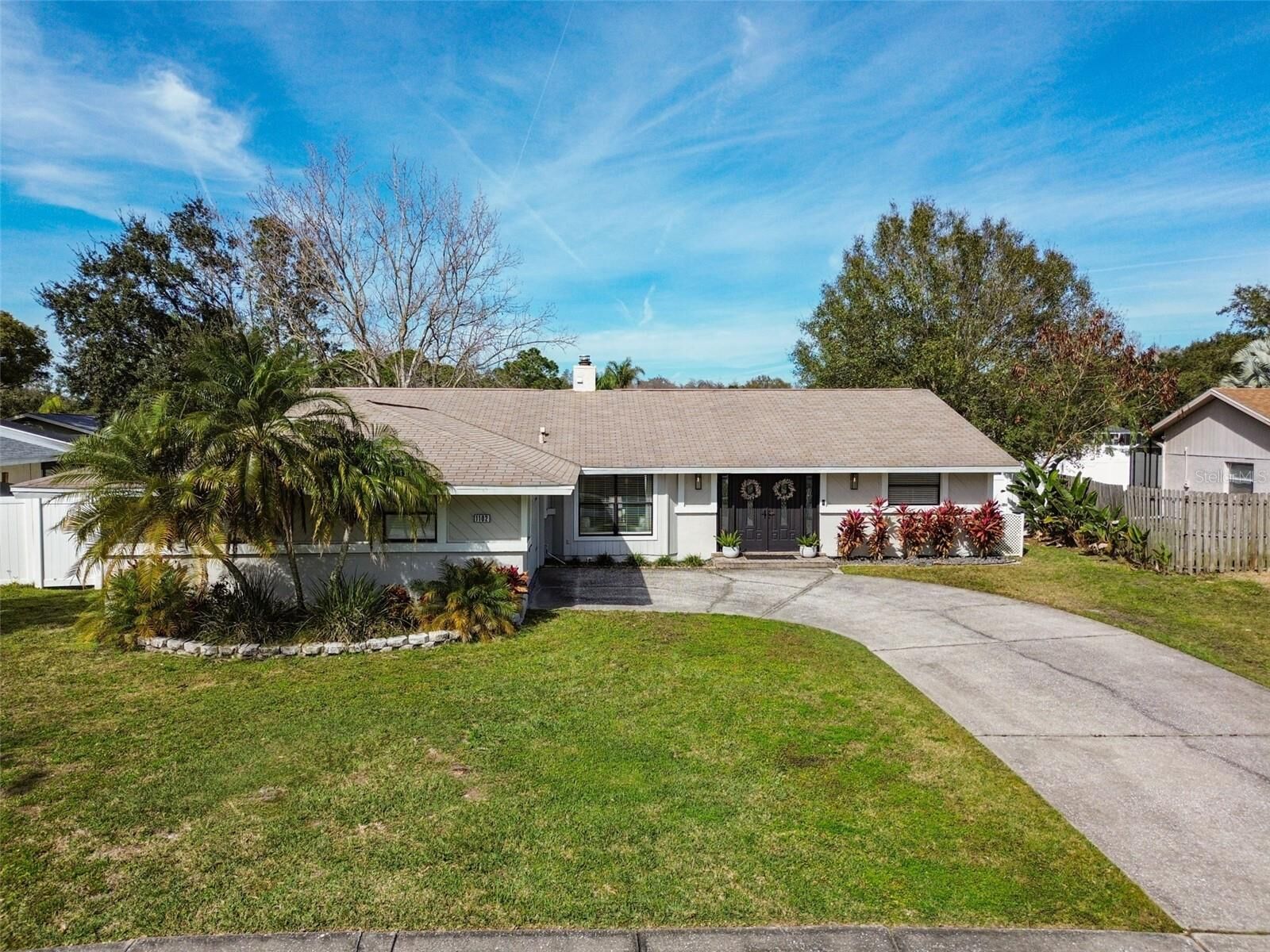 Property Photo: 1102 Robinwood Drive FL 34677