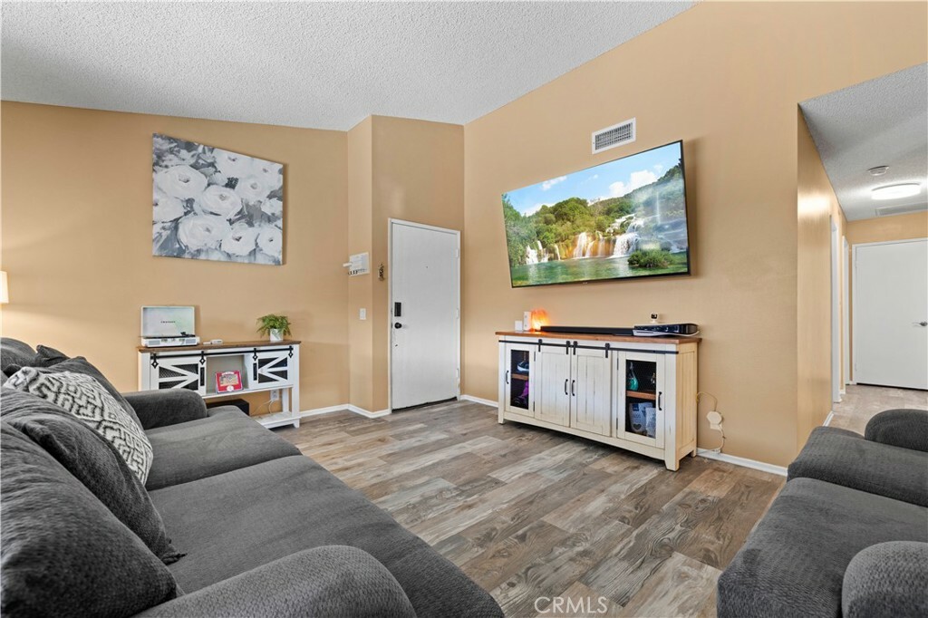 Property Photo:  15704 Ada Street  CA 91387 